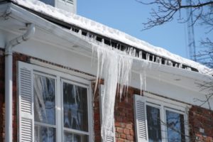 Roof - Winter Storm Damage - BBRoofing.com - Nebraska, Kansas, Iowa