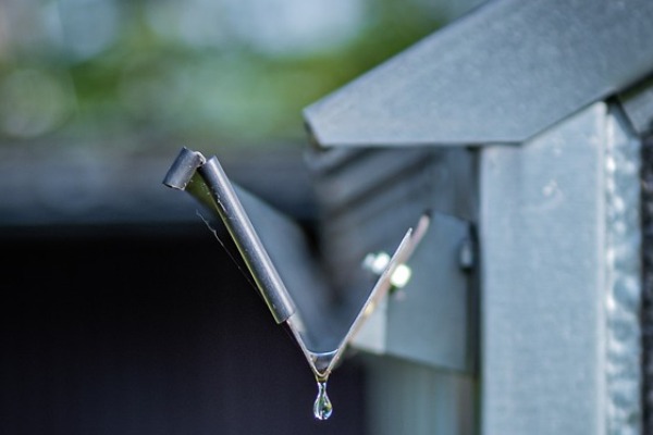 Rain gutter installation - bbroofing.com